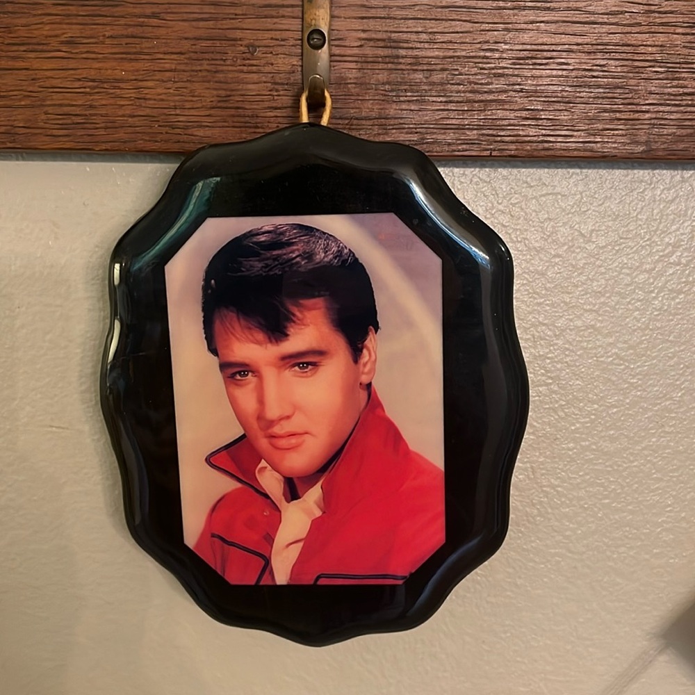 Vintage 1970’s Dencraft Elvis Photo on Wood Made in Canada